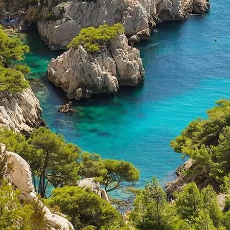 Suite Prestige Avec Piece Coquine La Ciotat